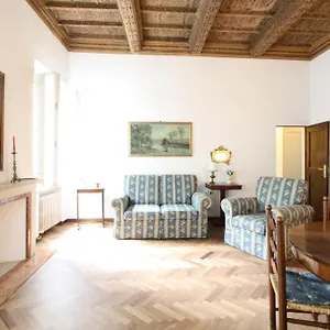 Frescobaldi Aparments! A Casa Di Francesco Ferrara